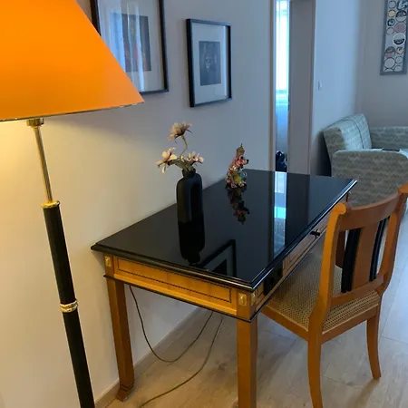 Birdonthewire Budapest